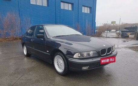 BMW 5 серия, 1999 год, 520 000 рублей, 3 фотография