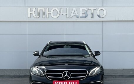 Mercedes-Benz E-Класс, 2018 год, 3 019 000 рублей, 2 фотография