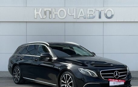 Mercedes-Benz E-Класс, 2018 год, 3 019 000 рублей, 4 фотография