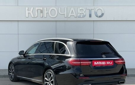 Mercedes-Benz E-Класс, 2018 год, 3 019 000 рублей, 7 фотография