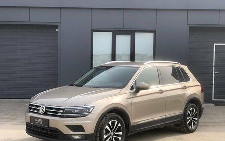 Volkswagen Tiguan II, 2019 год, 2 775 000 рублей, 3 фотография