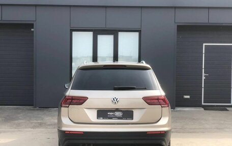 Volkswagen Tiguan II, 2019 год, 2 775 000 рублей, 6 фотография