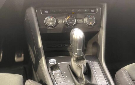 Volkswagen Tiguan II, 2019 год, 2 775 000 рублей, 13 фотография