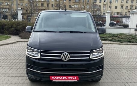 Volkswagen Caravelle T6 рестайлинг, 2019 год, 7 950 000 рублей, 3 фотография
