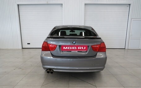 BMW 3 серия, 2011 год, 1 050 000 рублей, 4 фотография