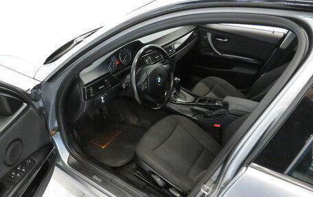 BMW 3 серия, 2011 год, 1 050 000 рублей, 11 фотография