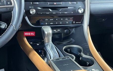 Lexus RX IV рестайлинг, 2019 год, 6 190 000 рублей, 18 фотография