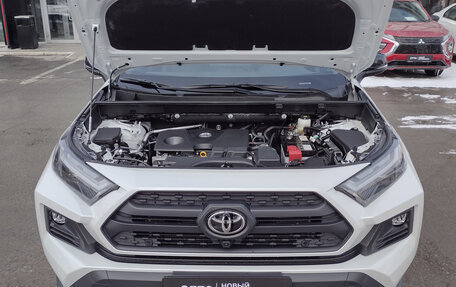 Toyota RAV4, 2023 год, 5 190 000 рублей, 9 фотография
