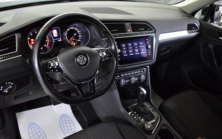 Volkswagen Tiguan II, 2020 год, 2 990 000 рублей, 16 фотография