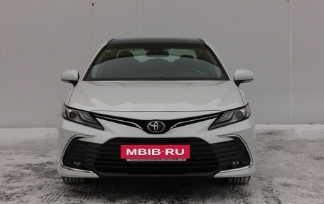 Toyota Camry, 2023 год, 5 400 000 рублей, 2 фотография