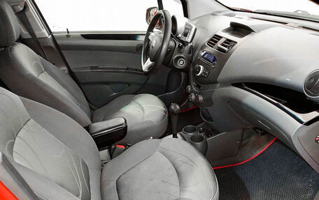 Chevrolet Spark III, 2013 год, 935 000 рублей, 11 фотография