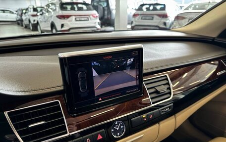 Audi A8, 2012 год, 3 300 000 рублей, 28 фотография