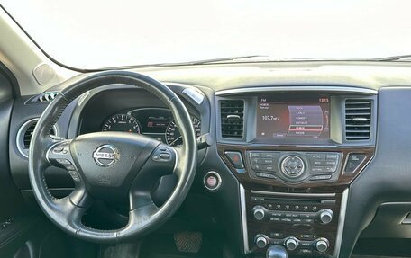 Nissan Pathfinder, 2015 год, 2 410 000 рублей, 13 фотография