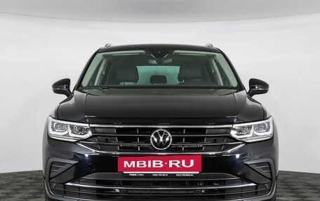 Volkswagen Tiguan II, 2020 год, 3 999 000 рублей, 2 фотография