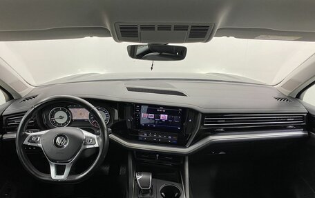 Volkswagen Touareg III, 2018 год, 5 150 000 рублей, 15 фотография