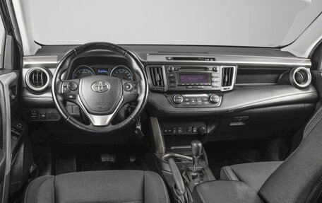 Toyota RAV4, 2019 год, 2 569 000 рублей, 5 фотография