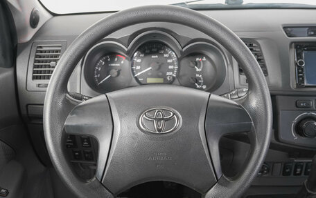 Toyota Hilux VII, 2013 год, 1 799 000 рублей, 16 фотография