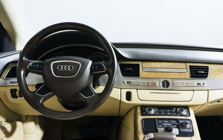 Audi A8, 2010 год, 1 700 000 рублей, 12 фотография