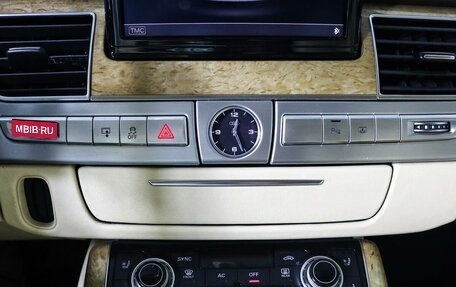 Audi A8, 2010 год, 1 700 000 рублей, 20 фотография