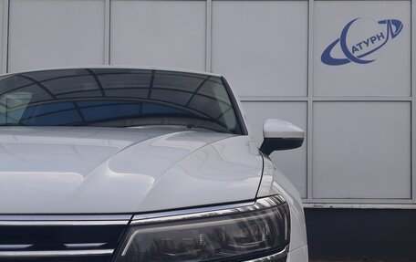 Volkswagen Tiguan II, 2018 год, 3 050 000 рублей, 4 фотография