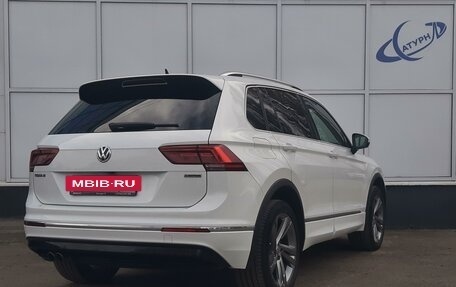 Volkswagen Tiguan II, 2018 год, 3 050 000 рублей, 7 фотография