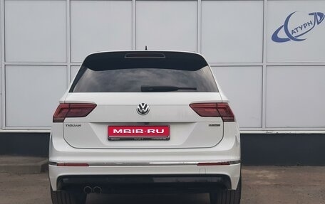 Volkswagen Tiguan II, 2018 год, 3 050 000 рублей, 9 фотография