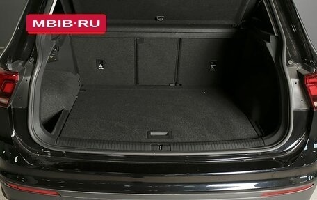 Volkswagen Tiguan II, 2018 год, 2 938 300 рублей, 3 фотография