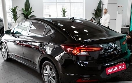 Hyundai Elantra VI рестайлинг, 2020 год, 1 699 000 рублей, 3 фотография