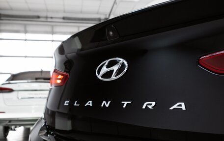 Hyundai Elantra VI рестайлинг, 2020 год, 1 699 000 рублей, 11 фотография