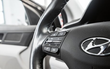 Hyundai Elantra VI рестайлинг, 2020 год, 1 699 000 рублей, 19 фотография