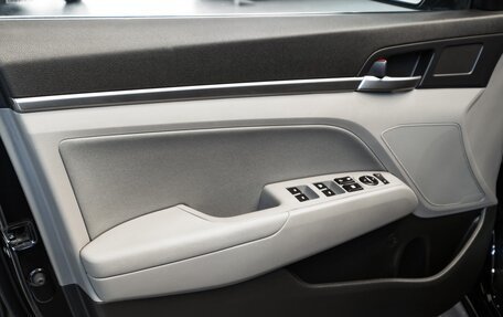 Hyundai Elantra VI рестайлинг, 2020 год, 1 699 000 рублей, 39 фотография