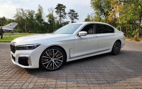 BMW 7 серия, 2019 год, 7 800 000 рублей, 6 фотография