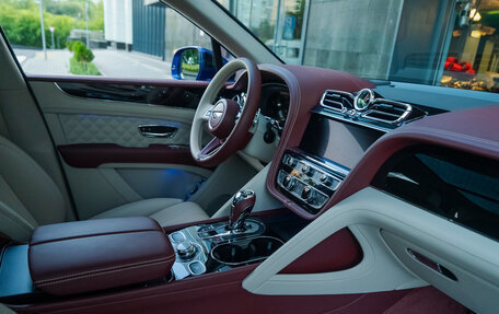 Bentley Bentayga I, 2023 год, 34 990 000 рублей, 11 фотография