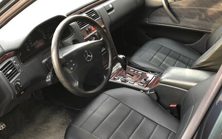 Mercedes-Benz E-Класс, 2000 год, 750 000 рублей, 12 фотография