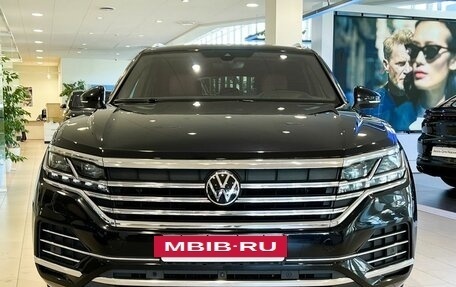 Volkswagen Touareg III, 2021 год, 7 915 000 рублей, 2 фотография