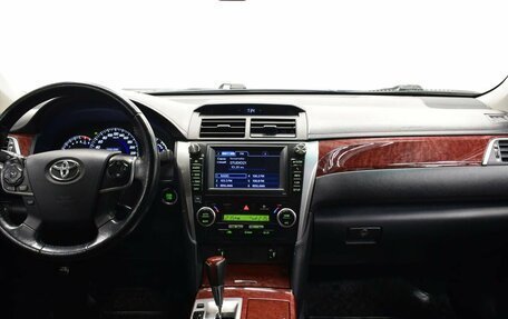 Toyota Camry, 2014 год, 1 870 000 рублей, 5 фотография