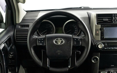 Toyota Land Cruiser Prado 150 рестайлинг 2, 2010 год, 2 749 789 рублей, 15 фотография