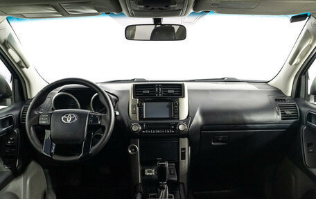 Toyota Land Cruiser Prado 150 рестайлинг 2, 2010 год, 2 749 789 рублей, 13 фотография