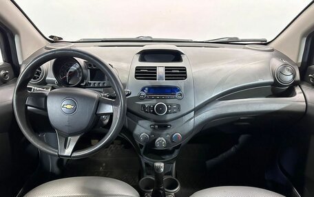 Chevrolet Spark III, 2011 год, 575 000 рублей, 12 фотография