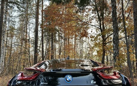 BMW i8 I рестайлинг, 2015 год, 7 000 000 рублей, 2 фотография