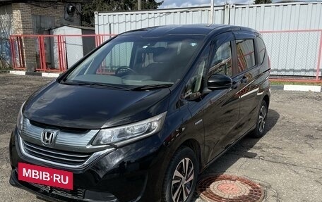 Honda Freed II, 2018 год, 1 740 000 рублей, 2 фотография