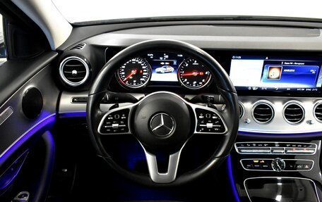 Mercedes-Benz E-Класс, 2019 год, 3 890 000 рублей, 6 фотография
