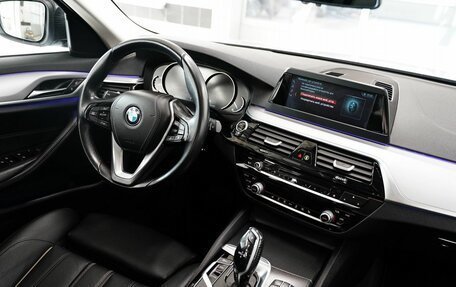 BMW 5 серия, 2018 год, 3 190 000 рублей, 17 фотография