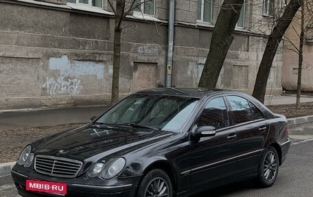 Mercedes-Benz C-Класс, 2003 год, 400 000 рублей, 2 фотография