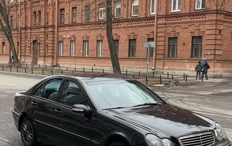Mercedes-Benz C-Класс, 2003 год, 400 000 рублей, 3 фотография