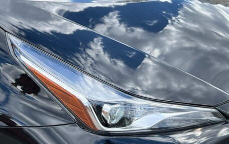 Toyota Prius IV XW50, 2022 год, 3 000 000 рублей, 3 фотография