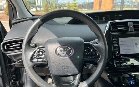 Toyota Prius IV XW50, 2022 год, 3 000 000 рублей, 17 фотография