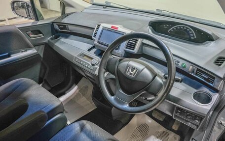 Honda Freed I, 2012 год, 1 299 000 рублей, 8 фотография