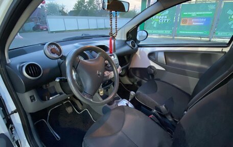 Peugeot 107 I рестайлинг, 2011 год, 585 000 рублей, 14 фотография