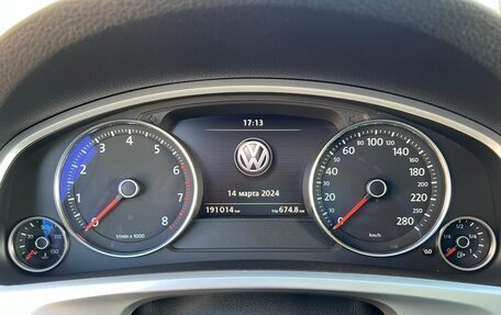 Volkswagen Touareg III, 2013 год, 2 770 000 рублей, 8 фотография